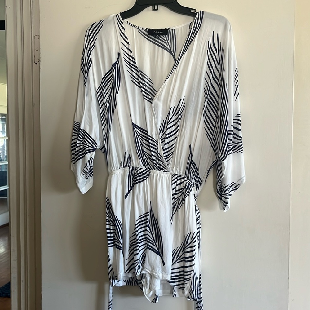 Aakaa romper size S
